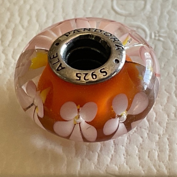 Pandora glass charm - Picture 2 of 5